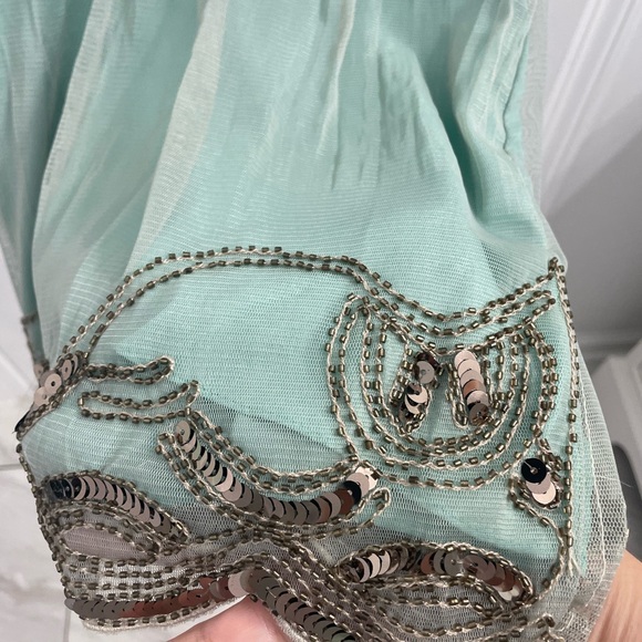 Gather Beauty Green Embellished Dress Sz 6 - Picture 6 of 16